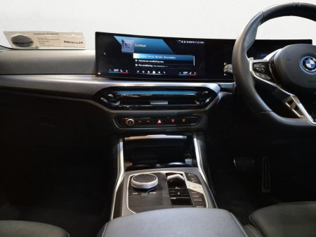 2024 BMW 3-Series - photo 16