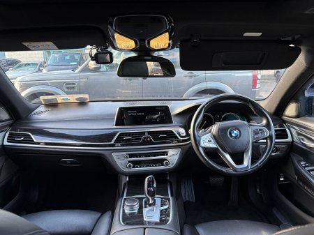 2017 BMW 7-Series - photo 13
