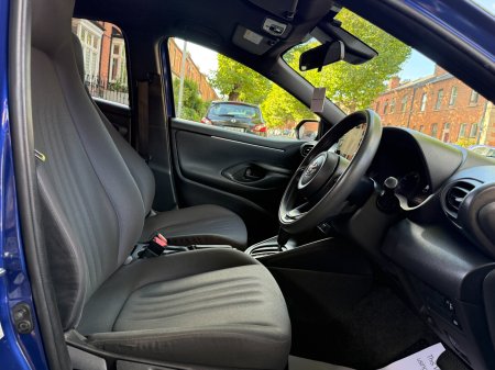 2022 Toyota Yaris - photo 13