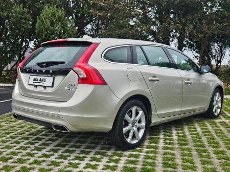2017 Volvo V60 - photo 16