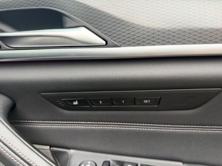 2022 BMW 5-Series - photo 22