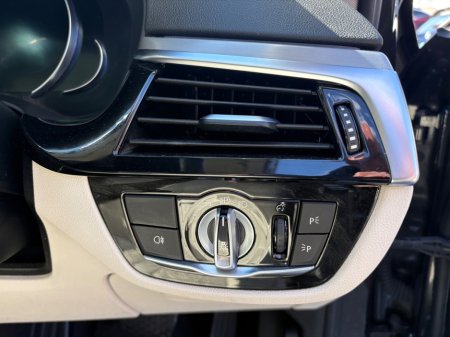 2018 BMW 5-Series - photo 19