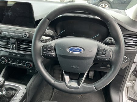 2019 Ford Focus - photo 15