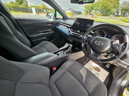 2019 Toyota C-HR+ - photo 19
