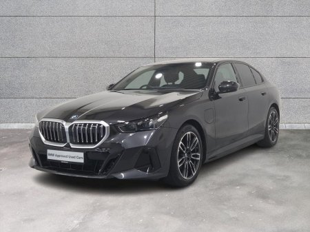 2026 BMW 5-Series - photo 27