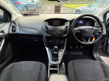 2016 Ford Focus - photo 17