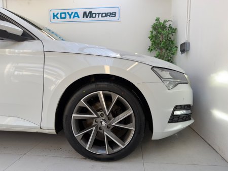 2022 Skoda Superb - photo 17