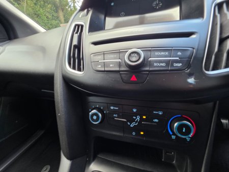2018 Ford Focus - photo 13