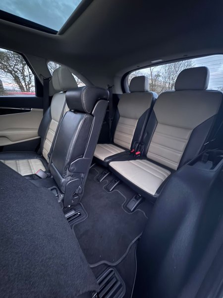 2017 Kia Sorento - photo 22