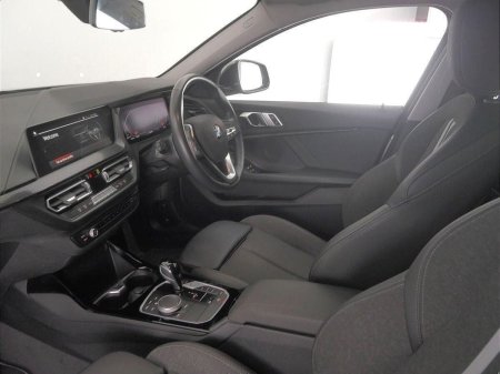2023 BMW 1-Series - photo 7