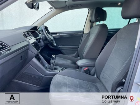 2021 Volkswagen Tiguan - photo 4