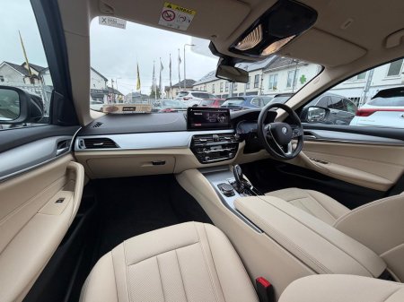 2023 BMW 5-Series - photo 26