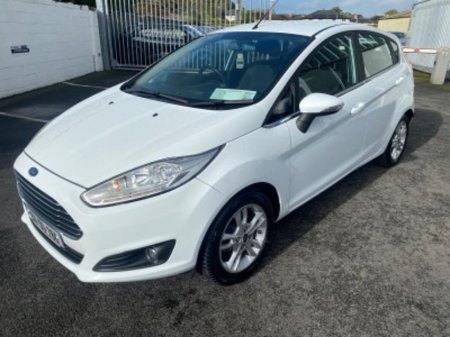 2015 Ford Fiesta - photo 11