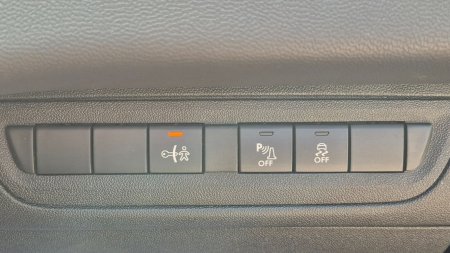 2013 Peugeot 208 - photo 28