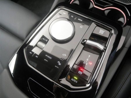 2026 BMW 5-Series - photo 10