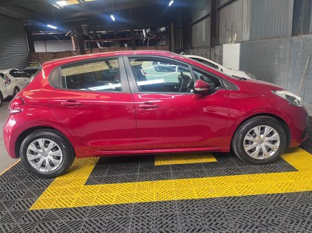 2017 Peugeot 208 - photo 7