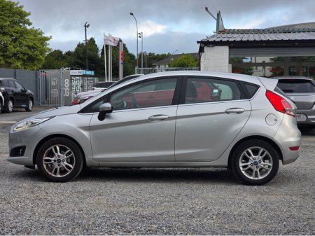 2016 Ford Fiesta - photo 4