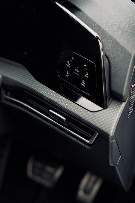 2024 Volkswagen Golf - photo 14