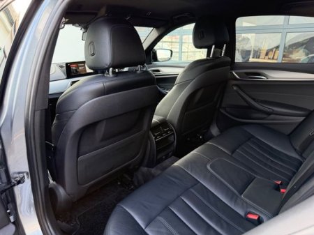 2018 BMW 5-Series - photo 14
