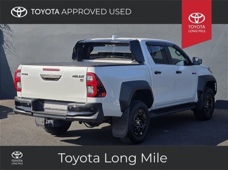 2026 Toyota Hilux - photo 2