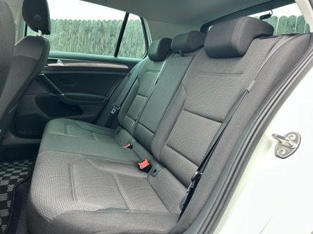 2020 Volkswagen Golf - photo 18