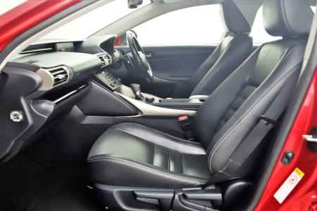 2017 Lexus IS - photo 15
