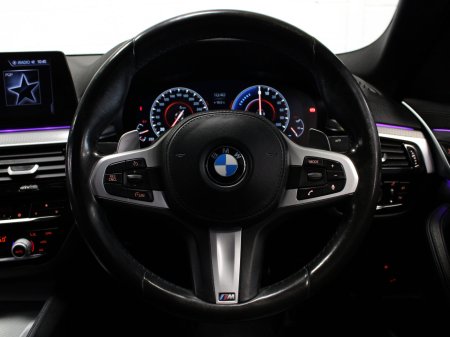 2019 BMW 5-Series - photo 16