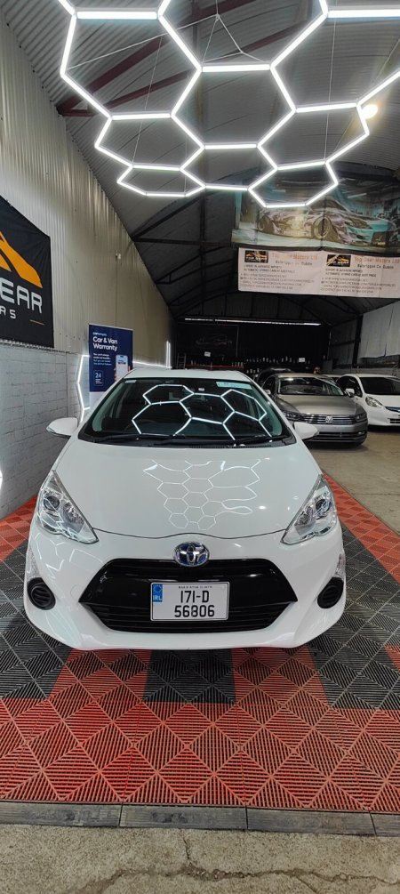 2017 Toyota Aqua - photo 12