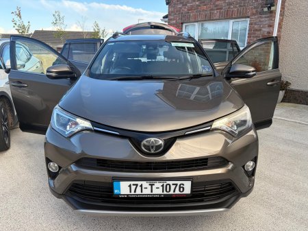 2017 Toyota RAV4 - photo 14