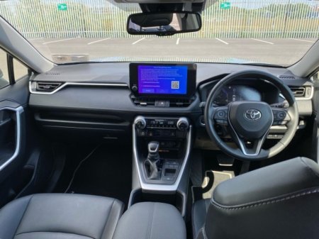 2024 Toyota Corolla - photo 9