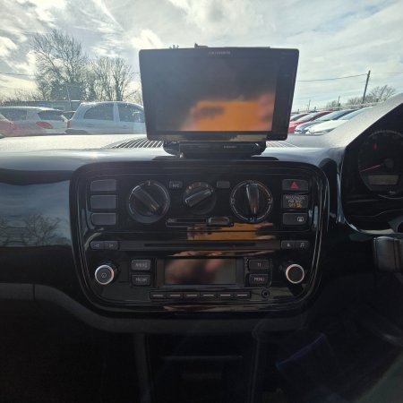 2015 Volkswagen up! - photo 21