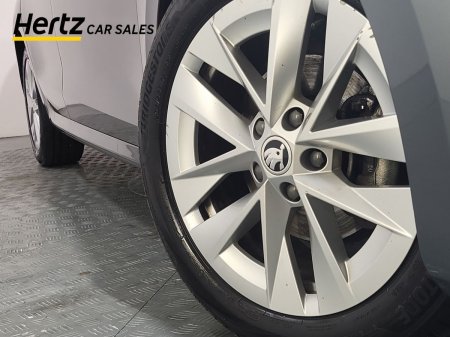 2024 Skoda Octavia - photo 6