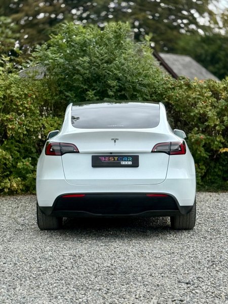 2023 Tesla Model Y - photo 14