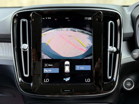 2022 Volvo XC40 - photo 10