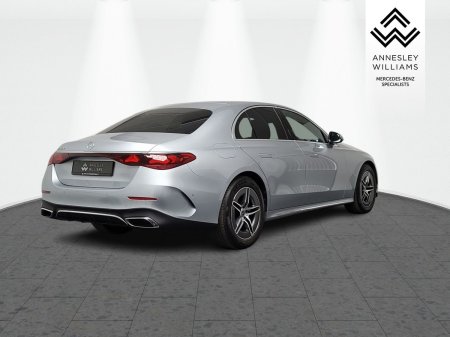 2025 Mercedes-Benz E-Class - photo 9
