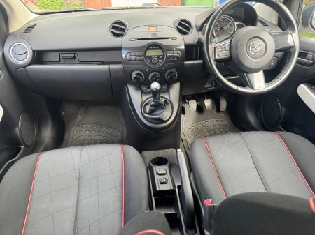 2015 Mazda Mazda2 - photo 12