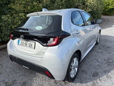 2021 Toyota Yaris - photo 3