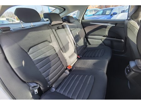 2021 Ford Mondeo - photo 10
