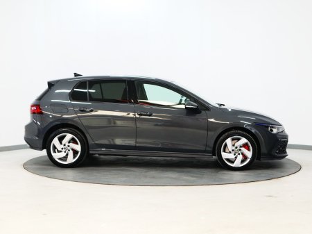 2023 Volkswagen Golf - photo 2