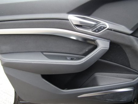 2022 Audi e-tron - photo 30