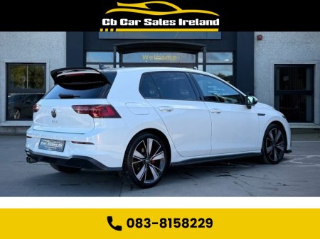 2022 Volkswagen Golf - photo 3