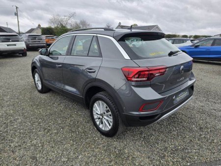 2024 Volkswagen T-Roc - photo 3