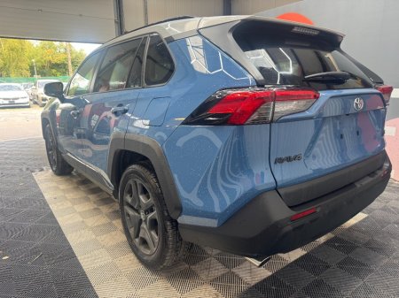 2025 Toyota RAV4 - photo 5