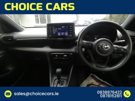 2022 Toyota Yaris - photo 6