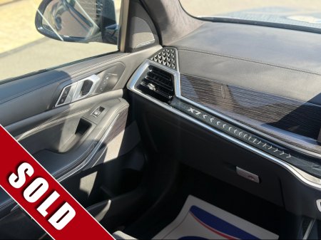2025 BMW X7 - photo 34