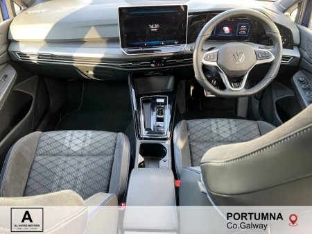 2025 Volkswagen Golf - photo 2
