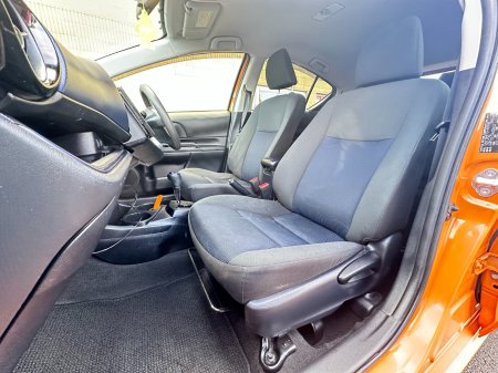2015 Toyota Aqua - photo 17