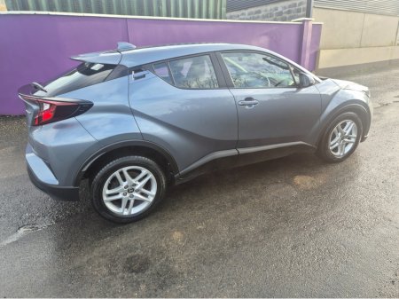 2023 Toyota C-HR - photo 4