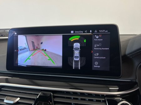 2022 BMW 5-Series - photo 19