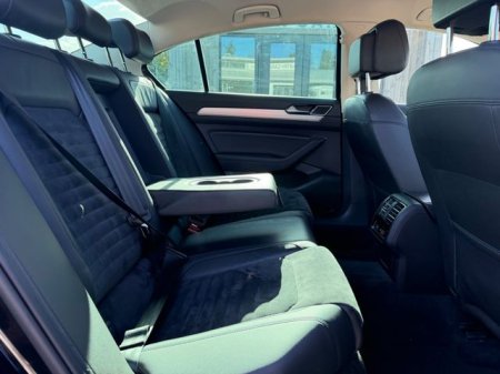 2015 Volkswagen Passat - photo 30